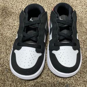 Nike Air Jordan 1 Low ALT Black Toe (TD)